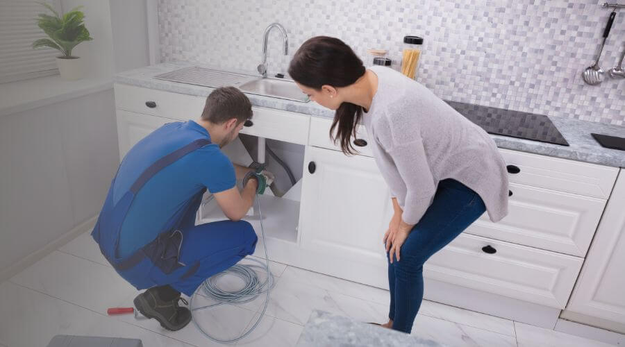 Expert burst pipe repair services in Houghton Lake, MI